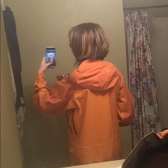REI Men’s Small Orange Jacket/Shell with hood - Picture 2 of 5
